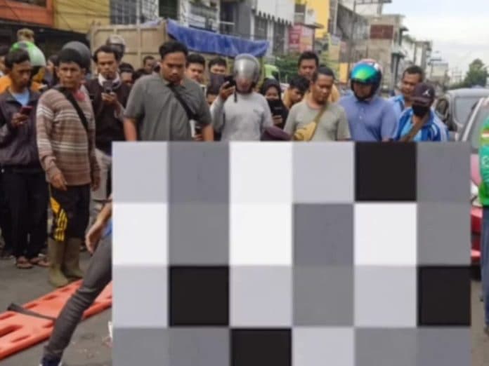 dilindas_truk_di_jalan_gatot_subroto_medan_ibu_tewas_bayinya_selamat