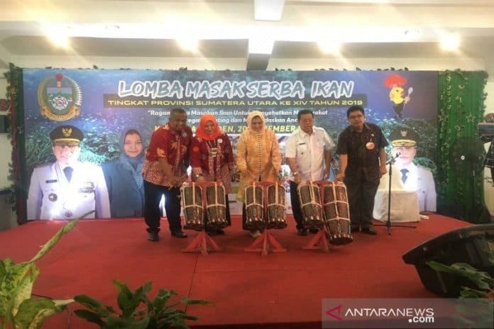 dinas_perikanan_sumut_pastikan_ikan_tidak_terkena_virus_kolera_babi