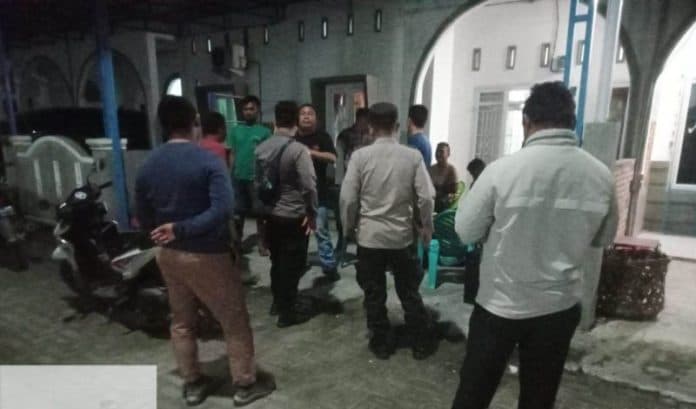 dinilai_mengganggu_polsek_kota_kisaran_bubarkan_pesta_musik_dan_minum_tuak_warga