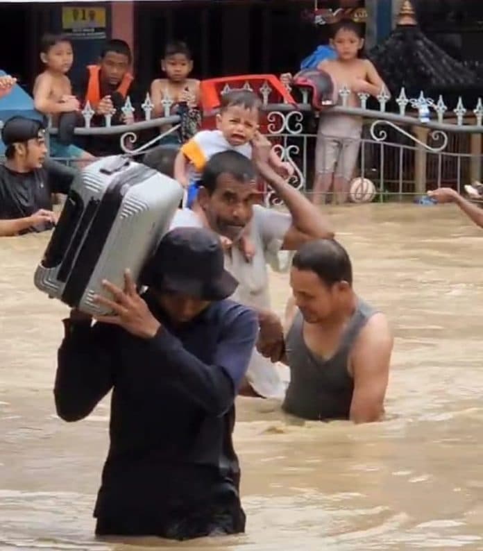 dinkes_medan_instruksikan_puskesmas_tangani_masyarakat_terdampak_banjir
