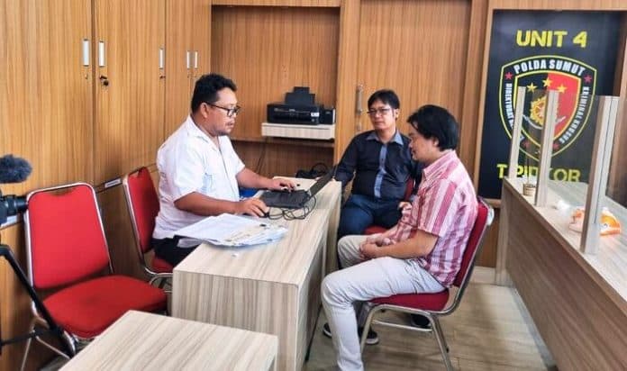 diperiksa_15_jam_tersangka_penggelapan_pajak_kendaraan_samsat_samosir_langsung_ditahan