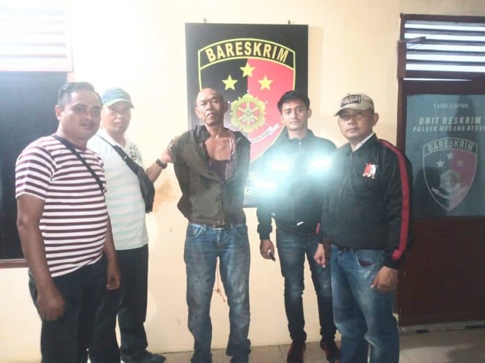 dipicu_cemburu_penganiaya_pekerja_warung_akhirnya_ditangkap_polsek_medang_deras