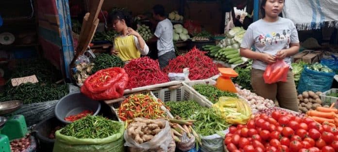 dipicu_cuaca_buruk_dan_banjir_harga_cabai_dekati_rp100_ribu_di_medan