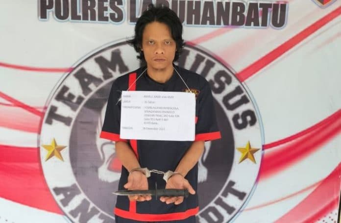 dipicu_dendam_lama_pria_di_labuhanbatu_ini_tikam_tetangga_hingga_tewas