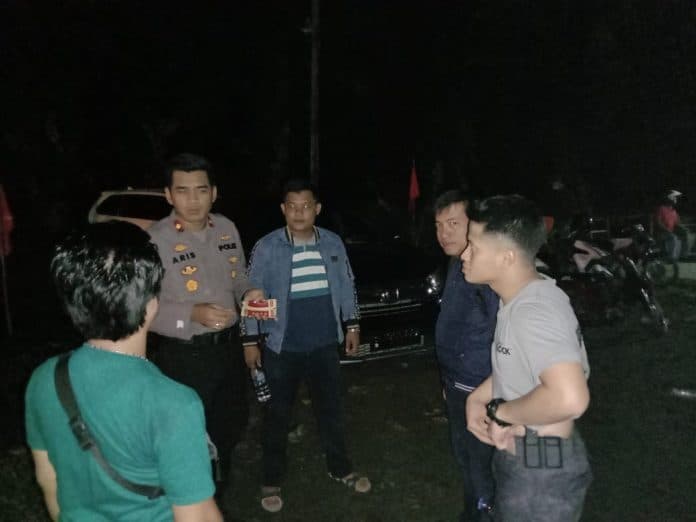 dipicu_pemasangan_plang_dua_okp_yang_bertikai_nyaris_bentrok_di_saentis