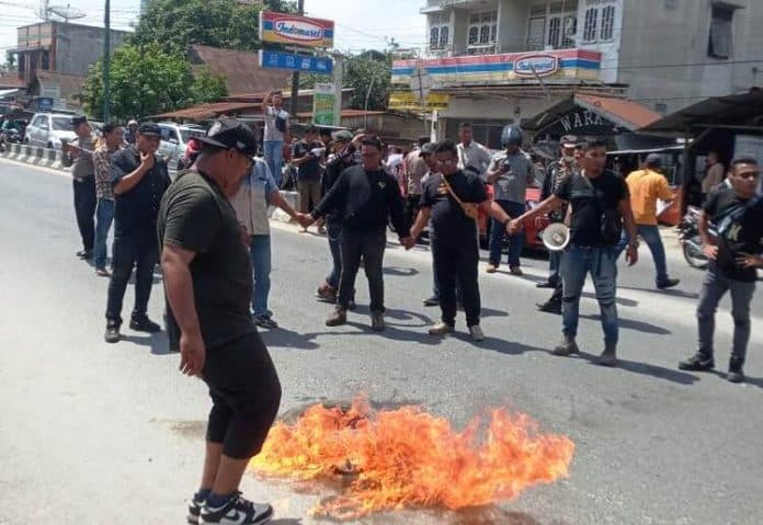 dipicu_status_wa_kasi_intel_kajari_tanjungbalai_akhirnya_minta_maaf