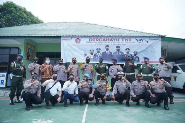 dirgahayu_tni_ke_76_kapolres_tebing_tinggi_bersatu_dan_berjuang_kita_pasti_menang