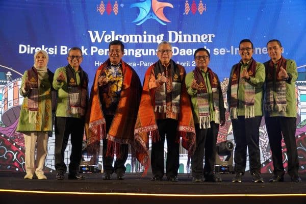 dirut_bank_sumut_perkenalkan_eksotisme_danau_toba_di_bpd_se_indonesia