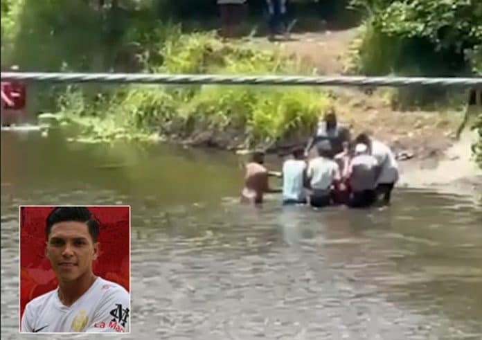 disaksikan_warga_pesepakbola_ini_tewas_diterkam_buaya_saat_berendam_di_sungai