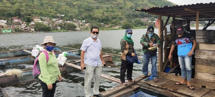 diselidiki_penyebab_matinya_ratusan_ton_ikan_di_kja_danau_toba