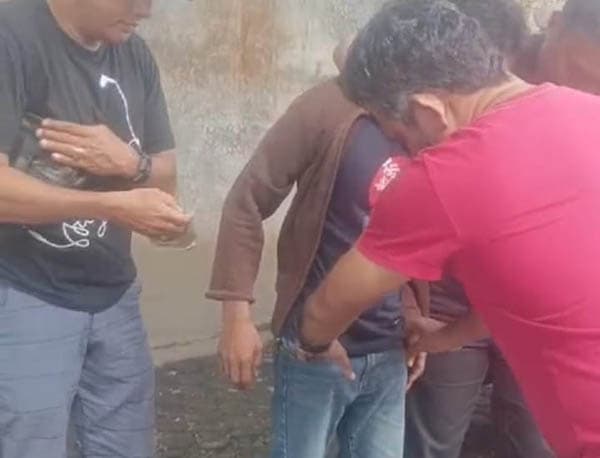 disergap_di_jalan_warga_tebing_tinggi_ini_terciduk_bawa_sabu