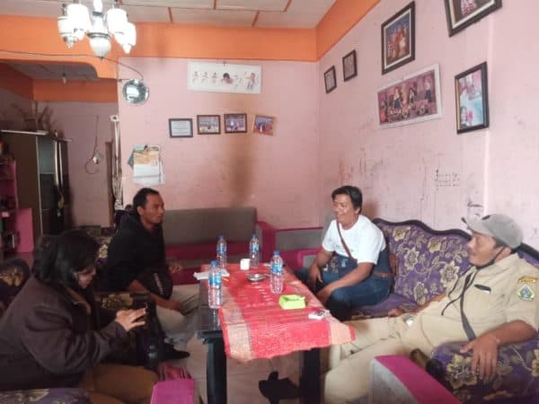 disperindag_temui_pedagang_daging_babi_di_samosir