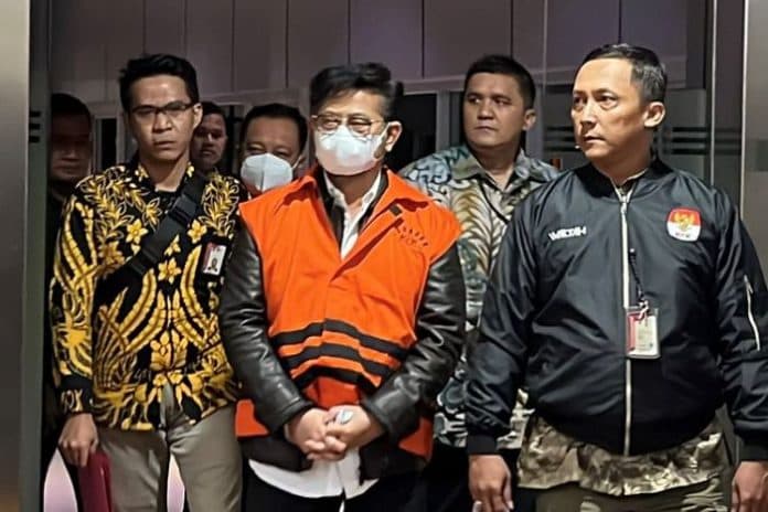 ditahan_kpk_syl_akan_ikuti_semua_proses_hukum
