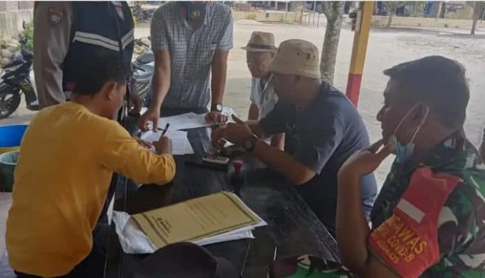 ditengahi_polisi_tni_dan_kepala_desa_penganiayaan_di_warung_tuak_sipispis_berujung_damai