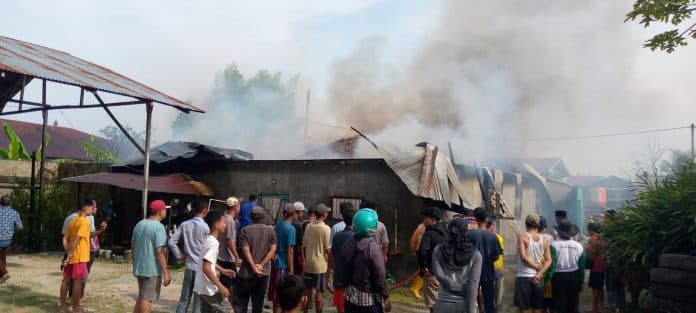 ditinggal_pemilik_satu_unit_rumah_di_deli_serdang_dilalap_si_jago_merah