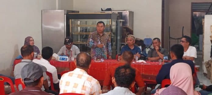 ditinggal_rivalnya_azhar_bintang_nyatakan_sikap_maju_bacalon_bupati_dairi