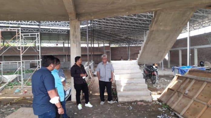 ditinjau_komisi_iii_dprd_siantar_ternyata_bangunan_di_jalan_melati_tak_berizin