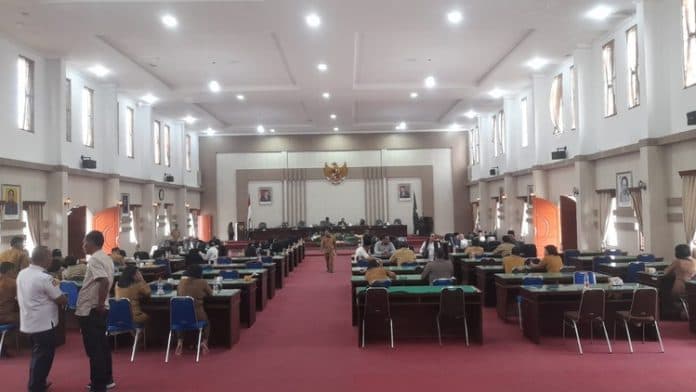 ditolak_banggar_anggota_dprd_simalungun_pertanyakan_penambahan_anggaran_dpmpn