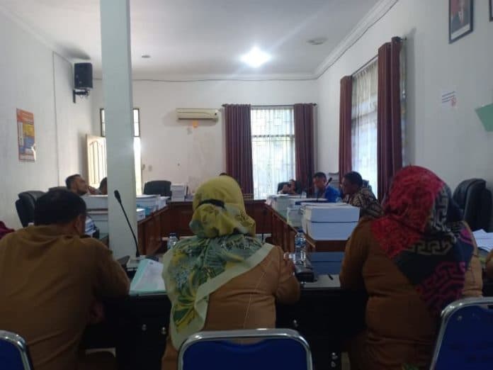 dituding_halangi_hak_pegawai_kadis_kesehatan_siantar_beri_penjelasan_ke_dprd