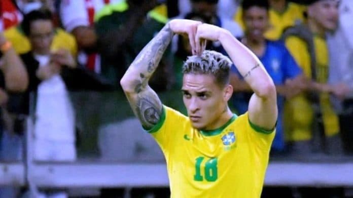 dituding_pukul_mantan_kekasih_antony_di_blacklist_dari_timnas_brasil