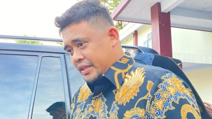 diusung_golkar_maju_pilkada_sumut_bobby_nasution_pak_ijeck_legowo