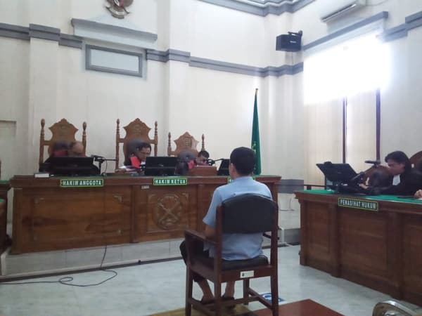 divonis_3_tahun_penjara_terdakwa_pemalsu_surat_pt_johan_sentosa_banding