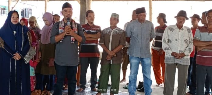 diyakini_mampu_membangun_ekonomi_warga_ratusan_warga_antarkan_cakades_pandan_sinehu_dairi_mendaftar