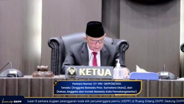 dkpp_kenakan_sanksi_pada_ketua_dan_anggota_bawaslu_siantar_ini_penyebabnya