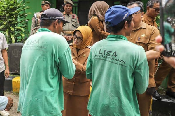 dlh_siantar_pastikan_petugas_kebersihan_tetap_kerja_selama_libur_akhir_tahun