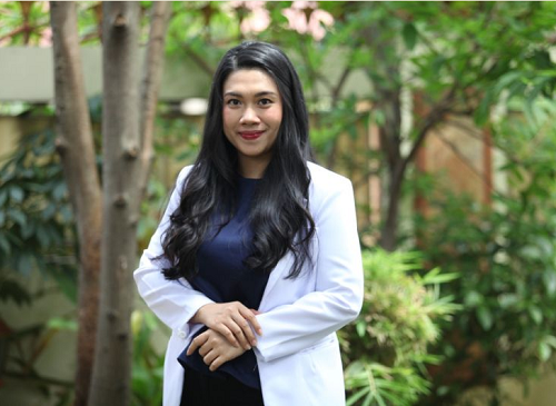 dokter_jaga_asupan_mineral_selama_nonton_bola
