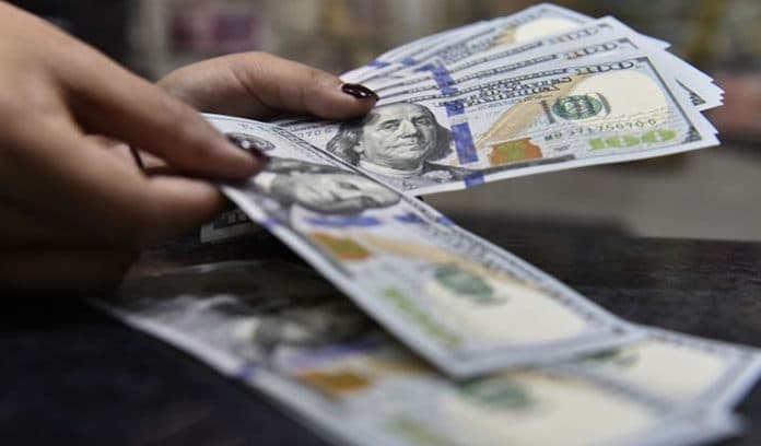 dolar_as_melonjak_jelang_rilis_risalah_pertemuan_fed