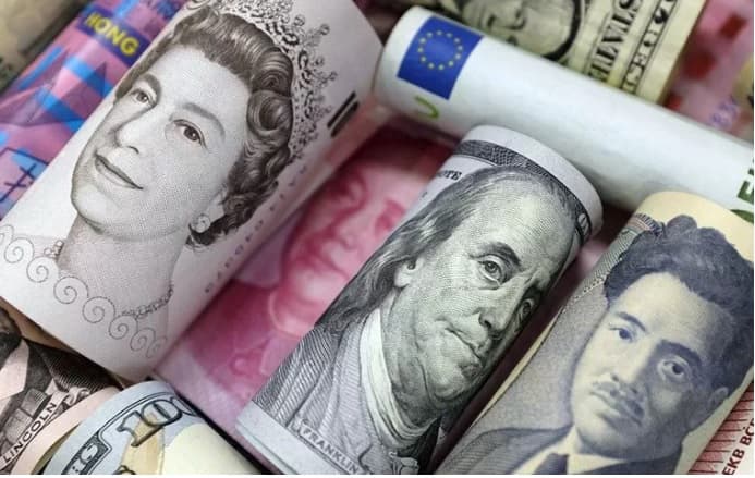dolar_naik_mingguan_terbesar_dalam_sebulan_pengaruh_pesan_hawkish_fed