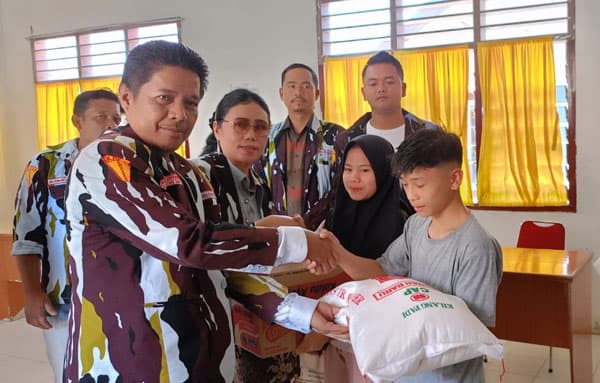 dpd_ipk_dairi_berbagi_berkah_ramadhan_dan_motivasi_untuk_anak_yatim_dhuafa