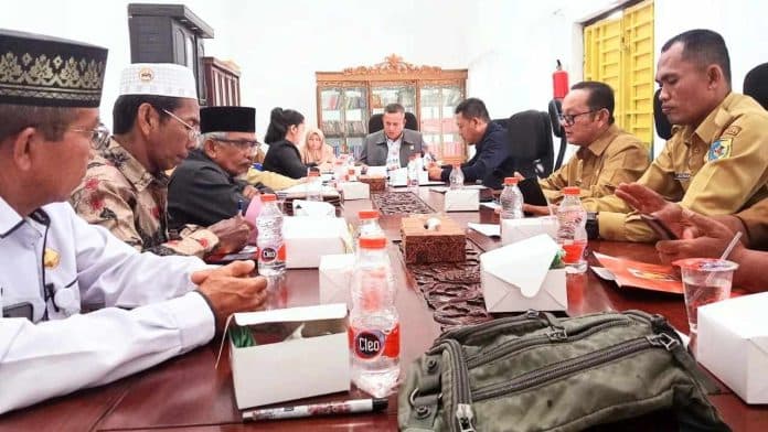 dprd_dan_mui_batu_bara_bahas_ranperda_budaya_maghrib_mengaji