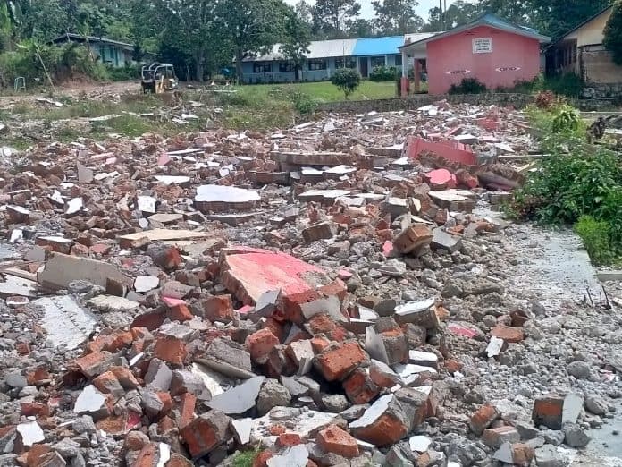 dprd_simalungun_sebut_penyerahan_lahan_untuk_membangun_smk_pariwisata_di_panei_tongah_ilegal