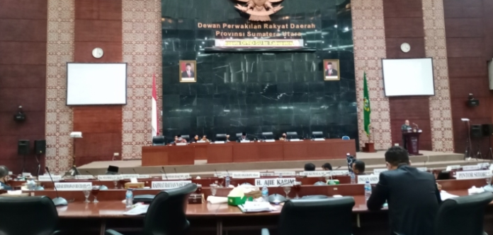 dprdsu_warga_medan_keluhkan_kerusakan_jalan_fasilitas_umum_dan_banjir