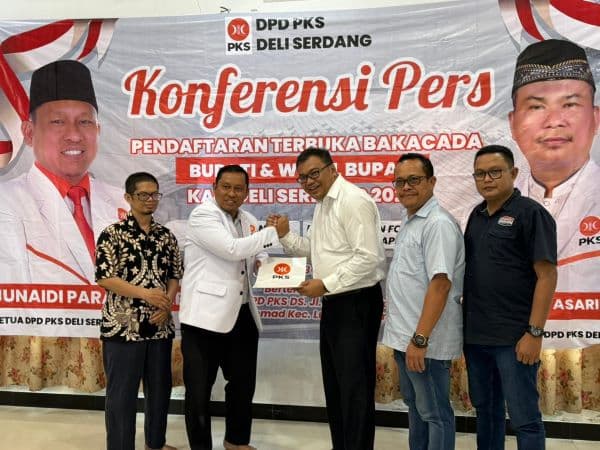 dr_asri_ludin_tambunan_daftar_balon_bupati_deli_serdang_pada_4_parpol