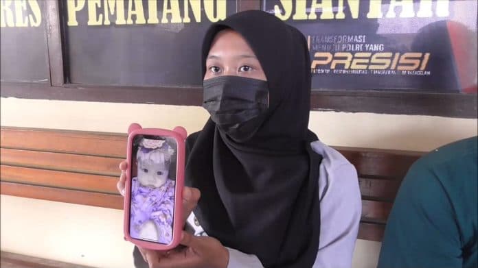 drama_perebutan_bayi_dua_sepupuan_berurusan_dengan_polisi