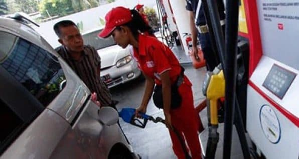 driver_begini_cara_menghemat_bahan_bakar_mobil_saat_harga_bbm_naik