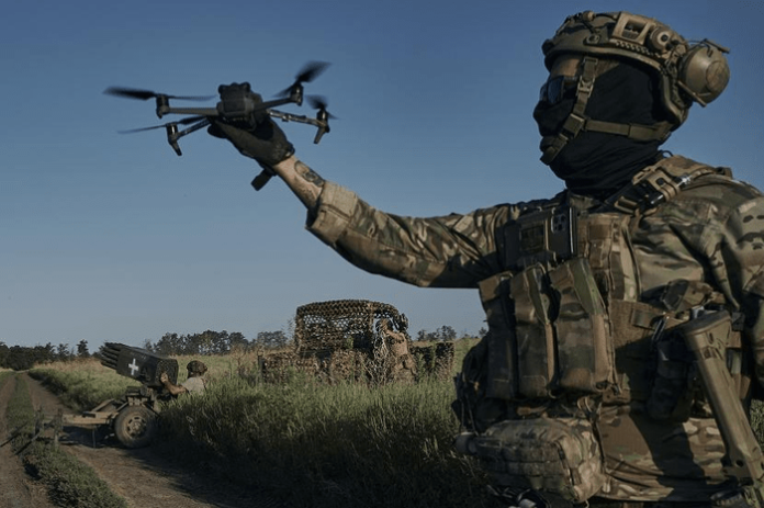 drone_ukraina_serang_ibu_kota_rusia_50_penerbangan_batal_dan_2_warga_luka