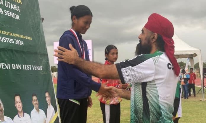 dua_atlet_pakpak_bharat_raih_medali_pada_ajang_kejurda_atletik