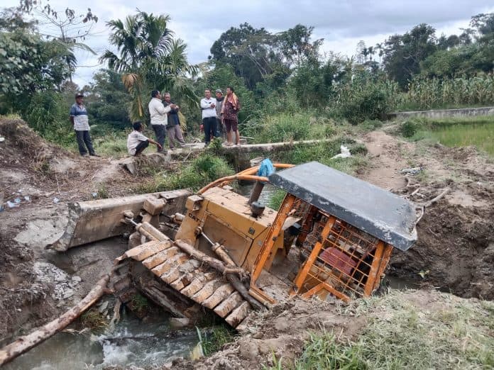 dua_bangunan_saluran_irigasi_milik_pemkab_dairi_rusak_kades_kaban_julu_diminta_bertanggungjawab