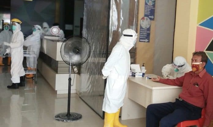 dua_dokter_dan_tiga_perawat_positif_covid_19_di_rsud_daya_makassar