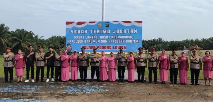 dua_kasat_dan_kapolsek_di_polres_palas_diganti