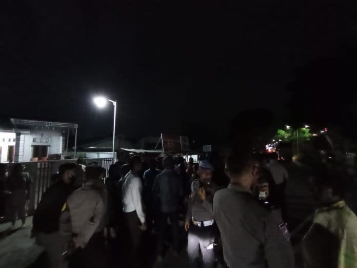dua_kelompok_pemuda_bersajam_bentrok_di_jalan_sisingamangaraja_kota_siantar_ancam_keselamatan_warga