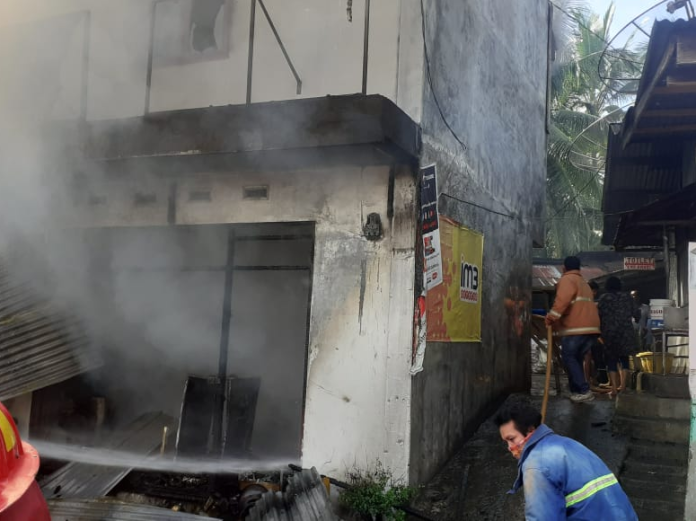 dua_korban_kebakaran_di_siantar_jenazah_erlinda_situmeang_dibawa_ke_tapteng_dan_srimulyani_ke_asahan