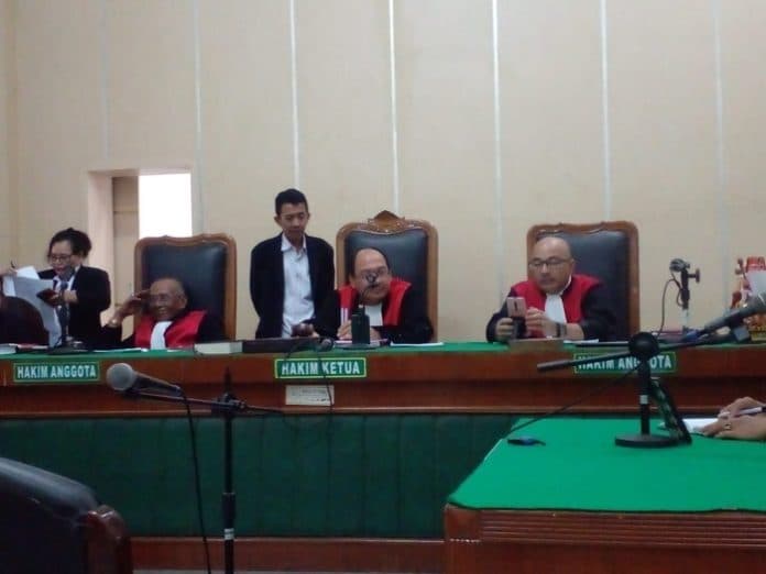 dua_kurir_298_gram_sabu_dihukum_13_tahun_penjara_di_pn_medan