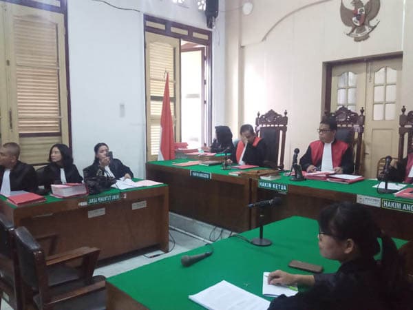 dua_kurir_ganja_133_kg_dari_aceh_dituntut_hukuman_mati
