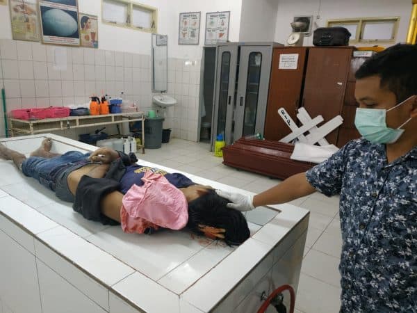 dua_pekerja_bangunan_di_wisma_esmerelda_siantar_terjatuh_satu_meninggal