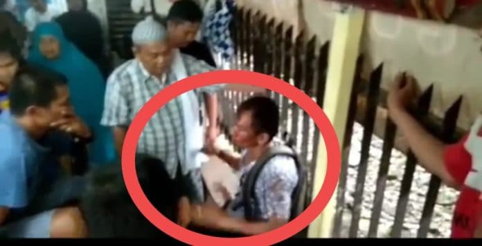 dua_pencuri_beraksi_di_kampung_sejahtera_diamuk_massa